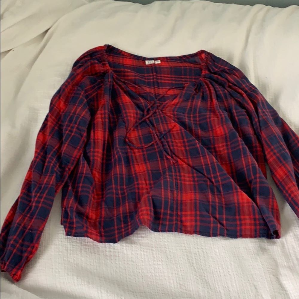 GAP Women’s plaid tie-neck blouse